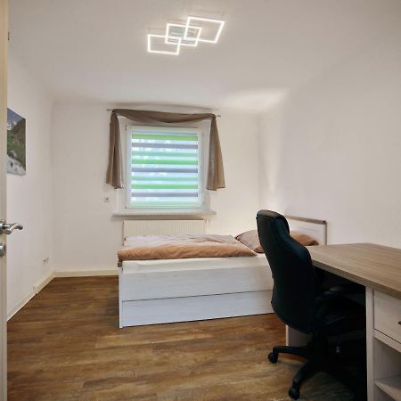 Gaeste- Und Ferienwohnung In Der Sportstadt Риза Экстерьер фото