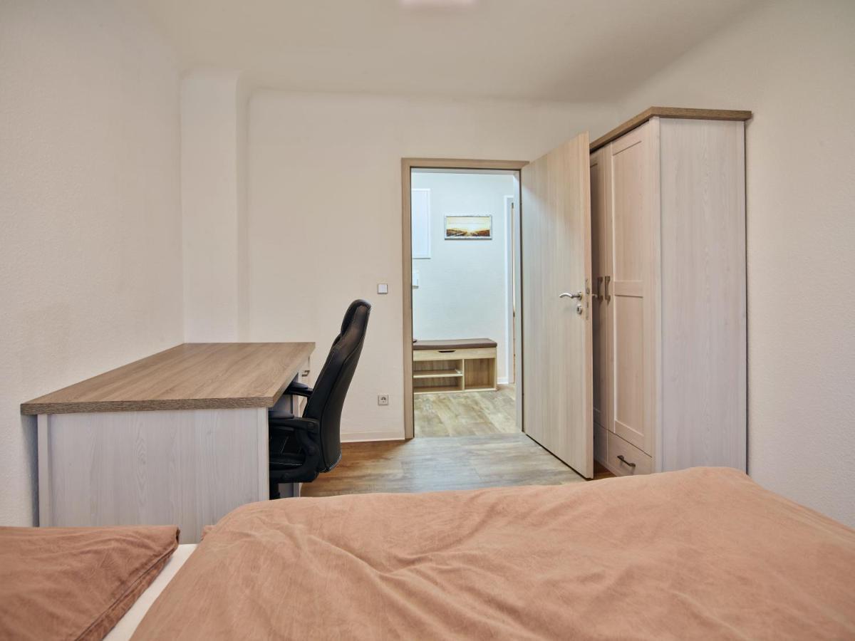 Gaeste- Und Ferienwohnung In Der Sportstadt Риза Экстерьер фото