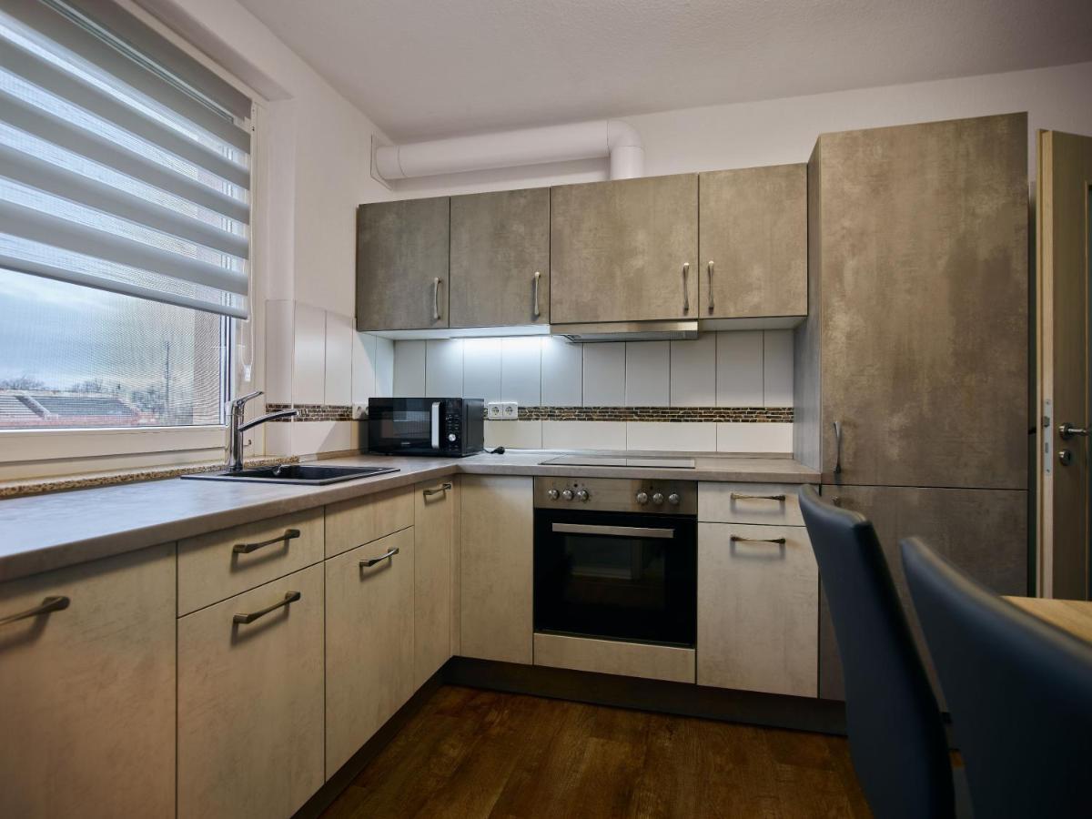 Gaeste- Und Ferienwohnung In Der Sportstadt Риза Экстерьер фото